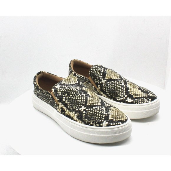 Matisse Shoes - Matisse Coconuts by Matisse Harry Women's Sneaker